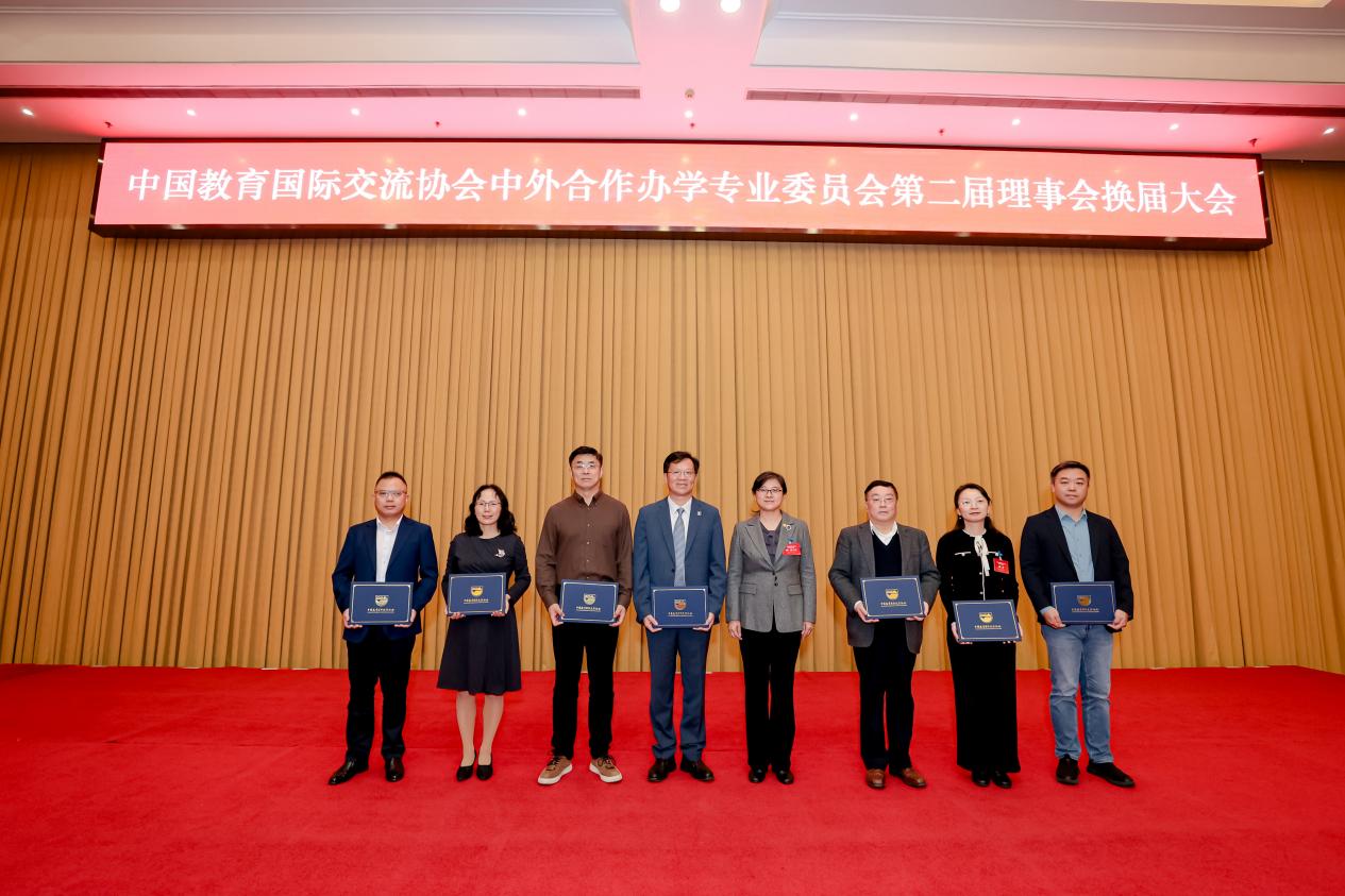 mmexport1f086bd47e02c3e4c37c93739b3a4a29_1730287201543